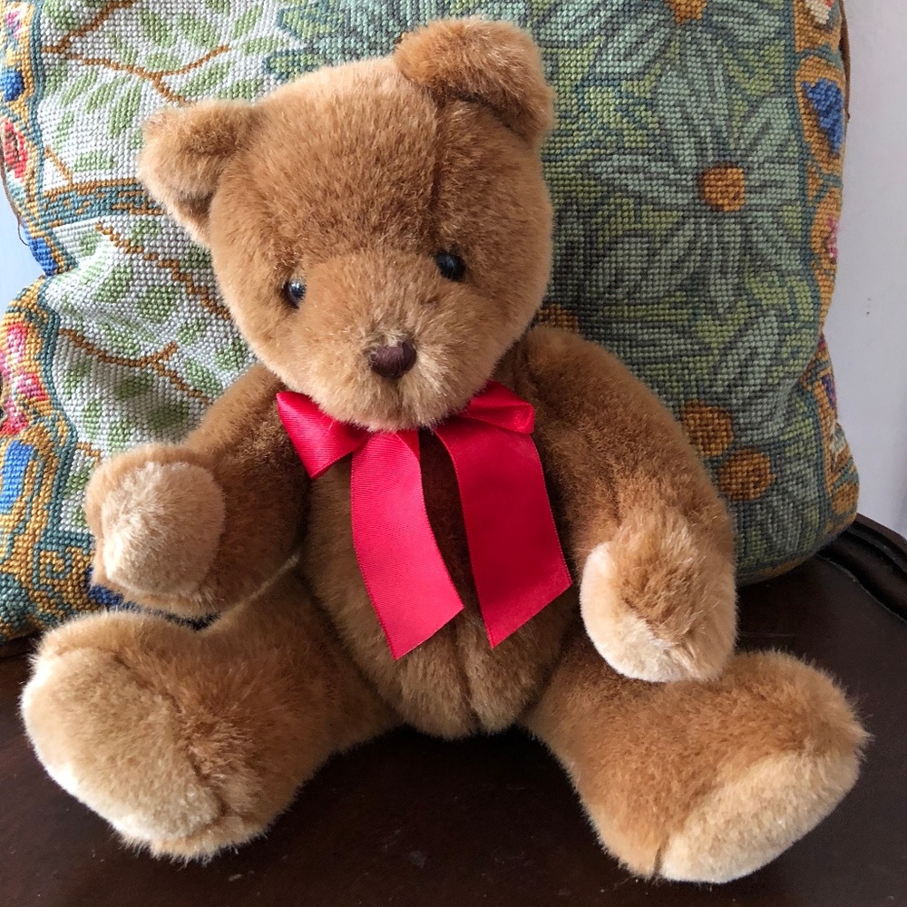 "KUSCHELWUSCHEL" TEDDY BEAR RED RIBBON HANDMADE